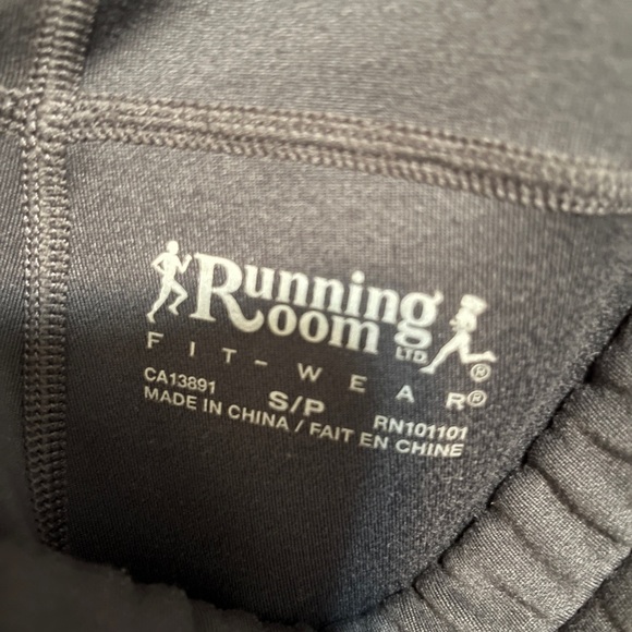 Running Room Women's Gray Joggers, size S - Picture 7 of 9